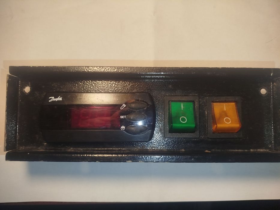 Контроллер Danfoss EKC 100. Б/у