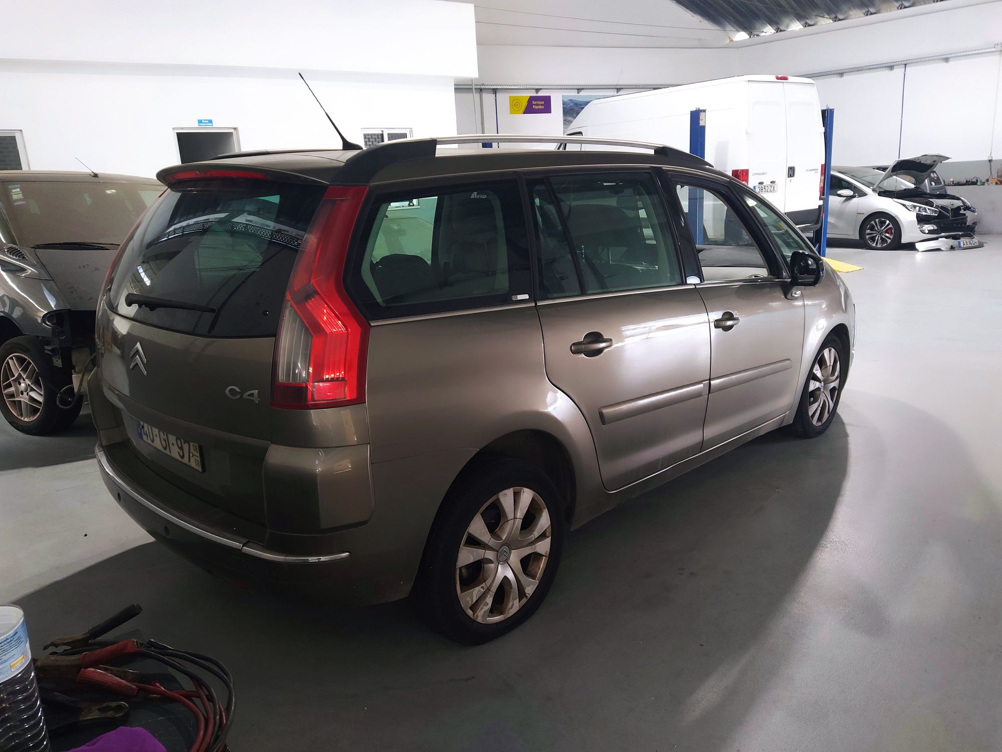 Citroen C4 Grande Picasso 1.6 hdi 110 cavalos, versão exclusive