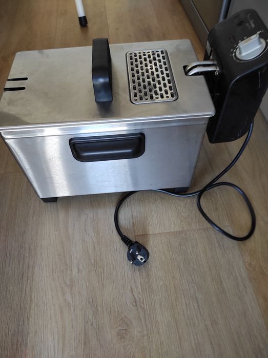 Fritadeira Moulinex de várias funções