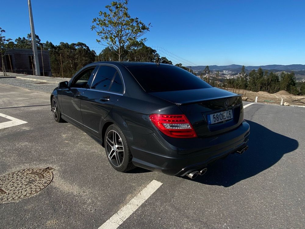 Mercedes C220 AMG