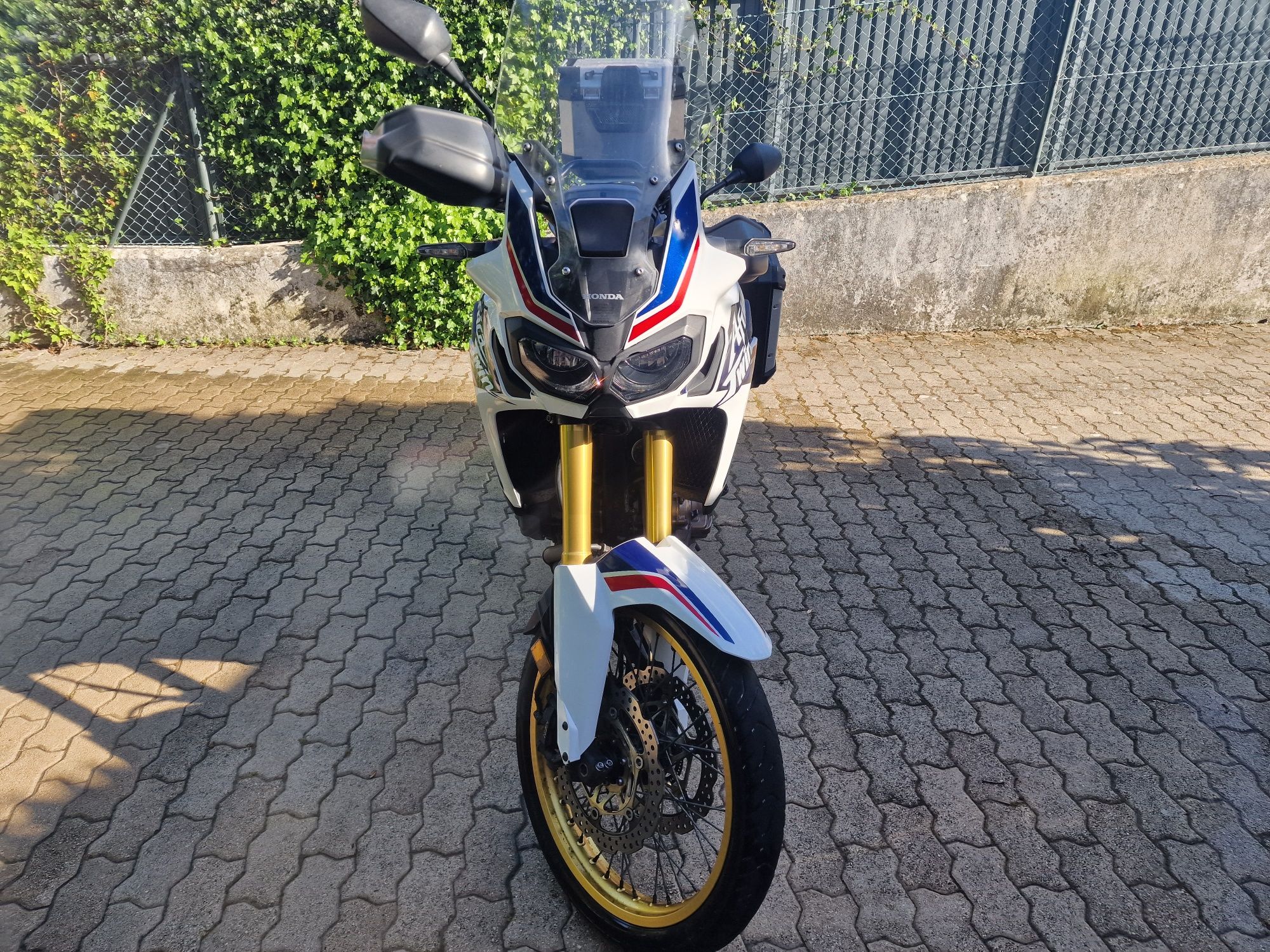 Africa Twin DCT (cx.auto)