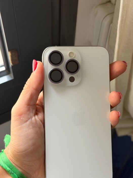 IPhone 15 Pro Max 256 gb C/ Garantia