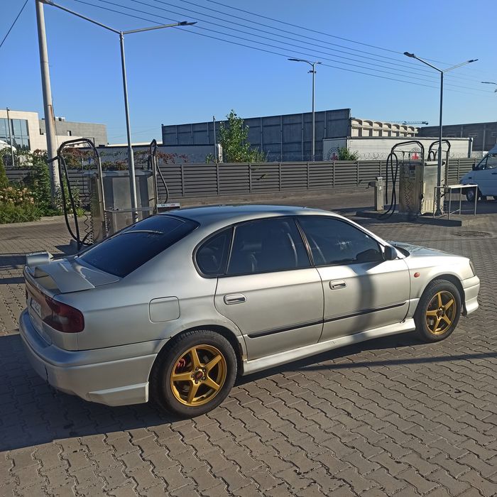 Subaru  Legacy 2.0AKПП 1999