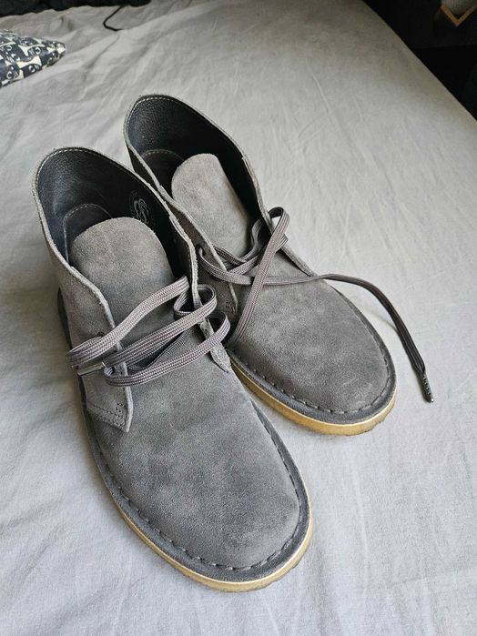 Черевики Clarks сірого кольору