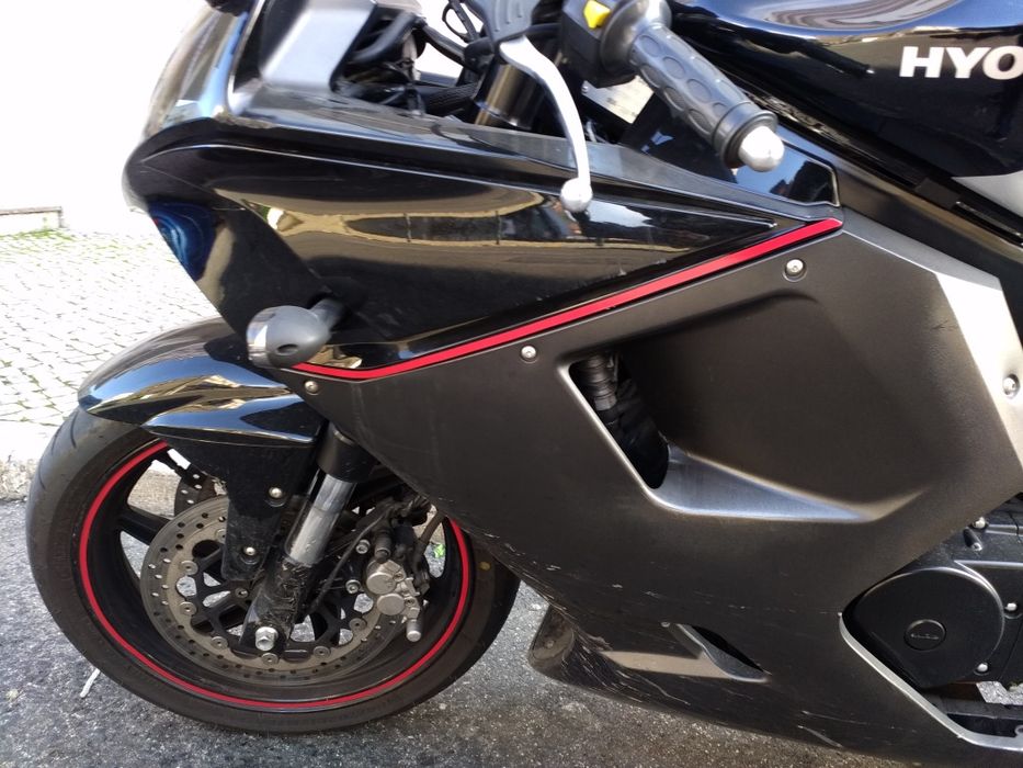 Hyosung GTR 250 RI