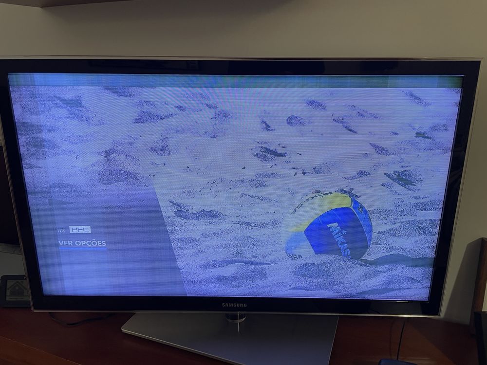Tv samsung UE46C6000