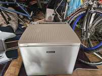 Lodówka samochodowa turystyczna kempingowa na gaz, 12v ,230v Dometic