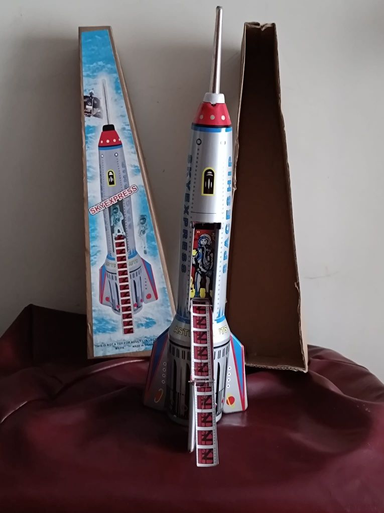 Foguetão Vintage de Coleção