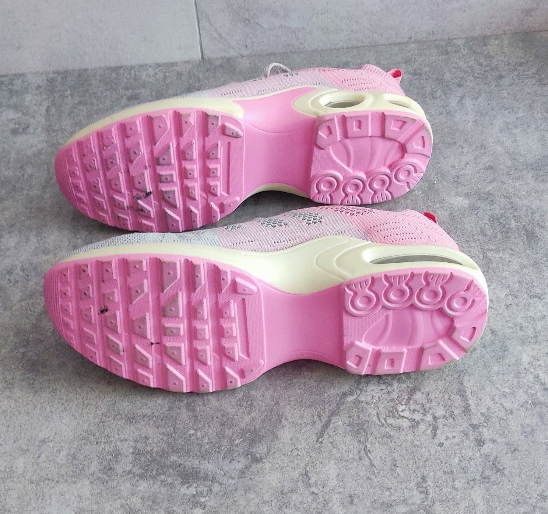 Buty Damskie typu Adidas roz. 38 Stan Bardzo dobry Możliwa Wysyłka OLX