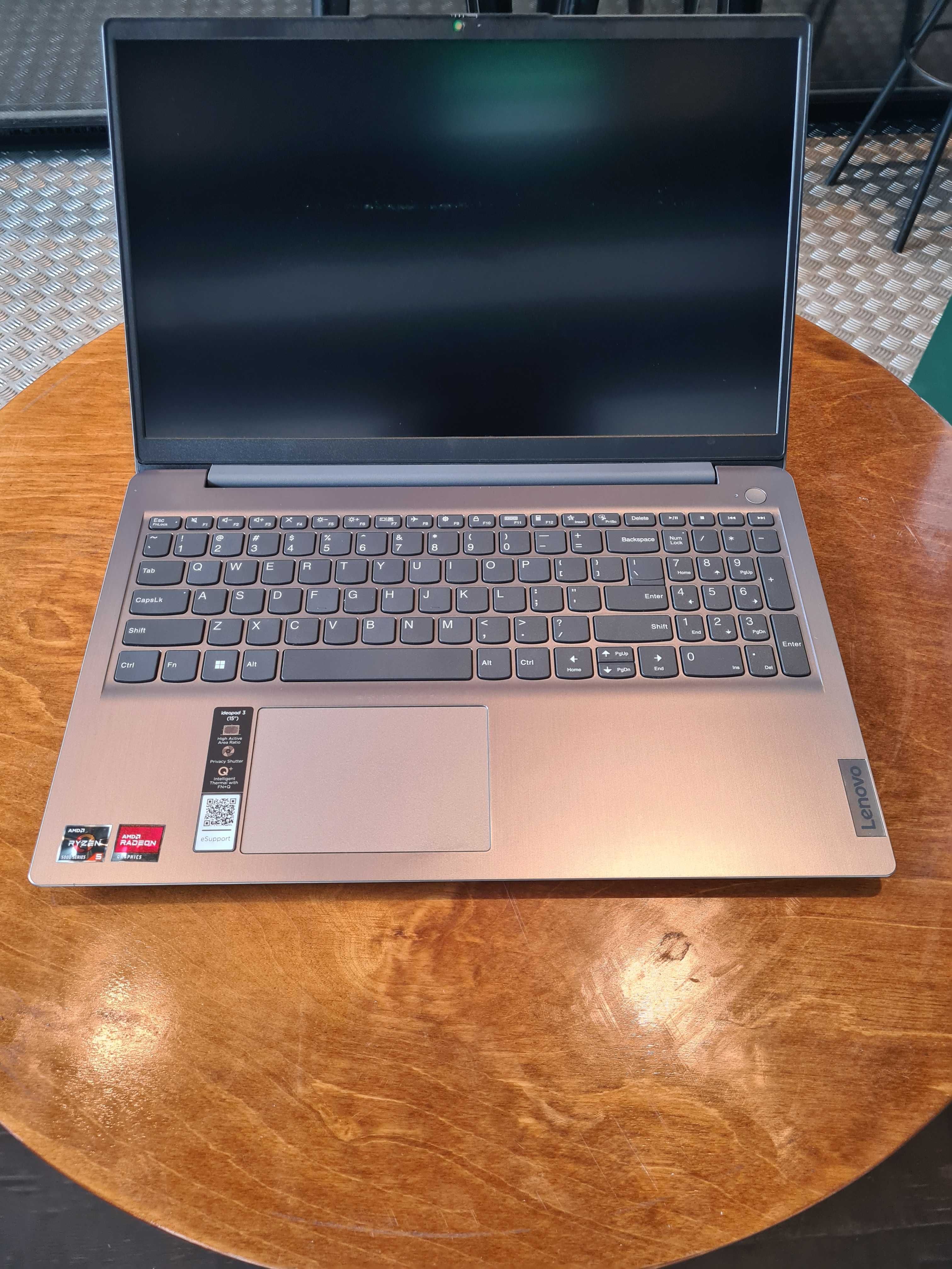 Lenovo IdeaPad 3 15 – Ryzen 5 5500U / 16 GB RAM / Windows 11