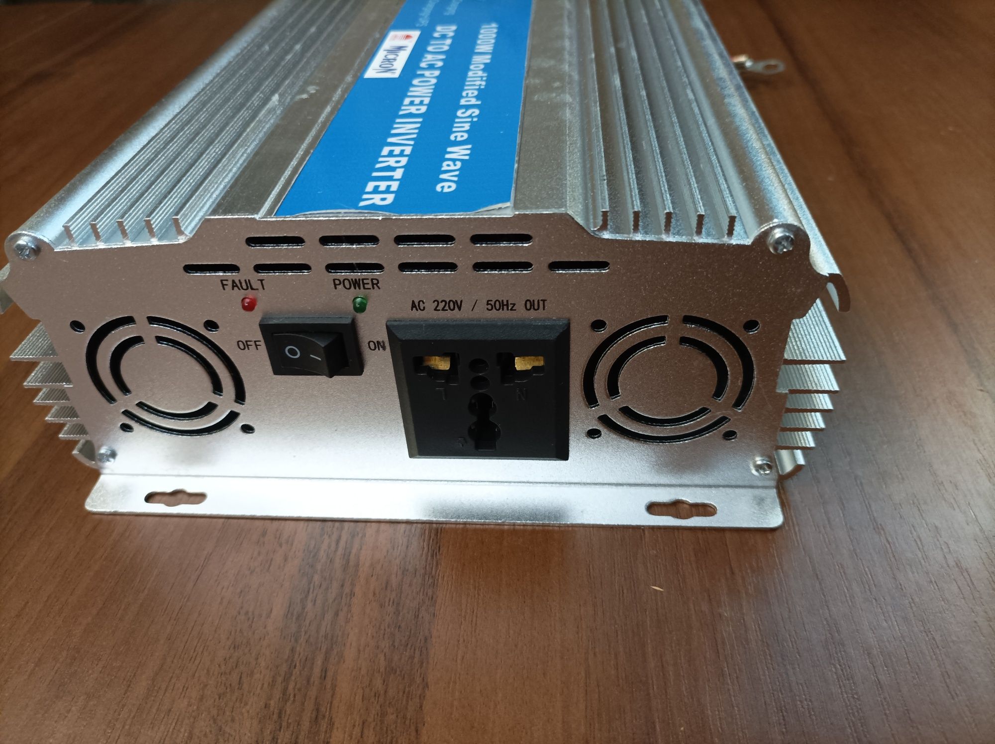 Инвертор для дома на 1000 Вт  Power Inverter 1