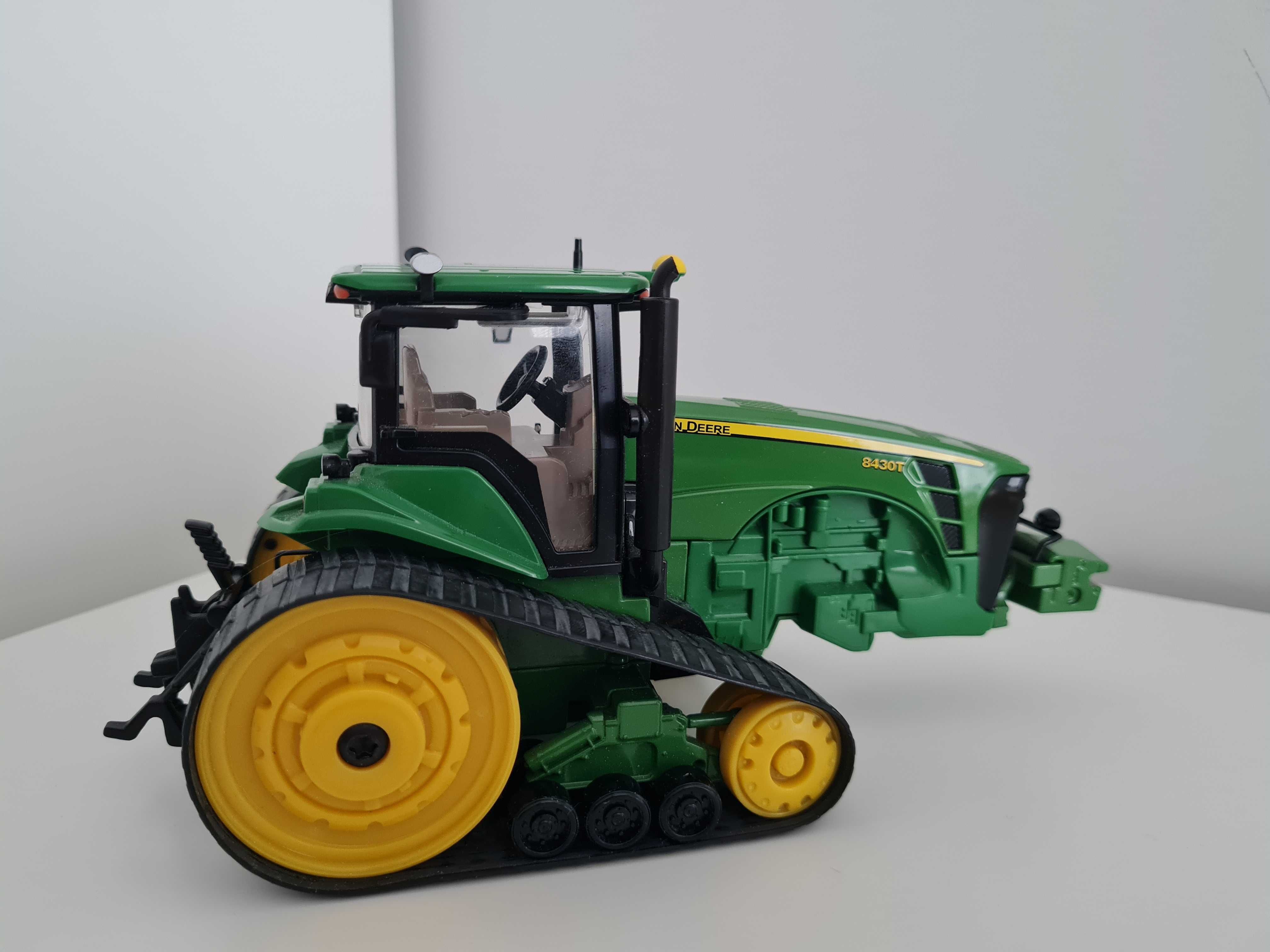 Traktorek John Deere RC zdalnie sterowany Siku 6762