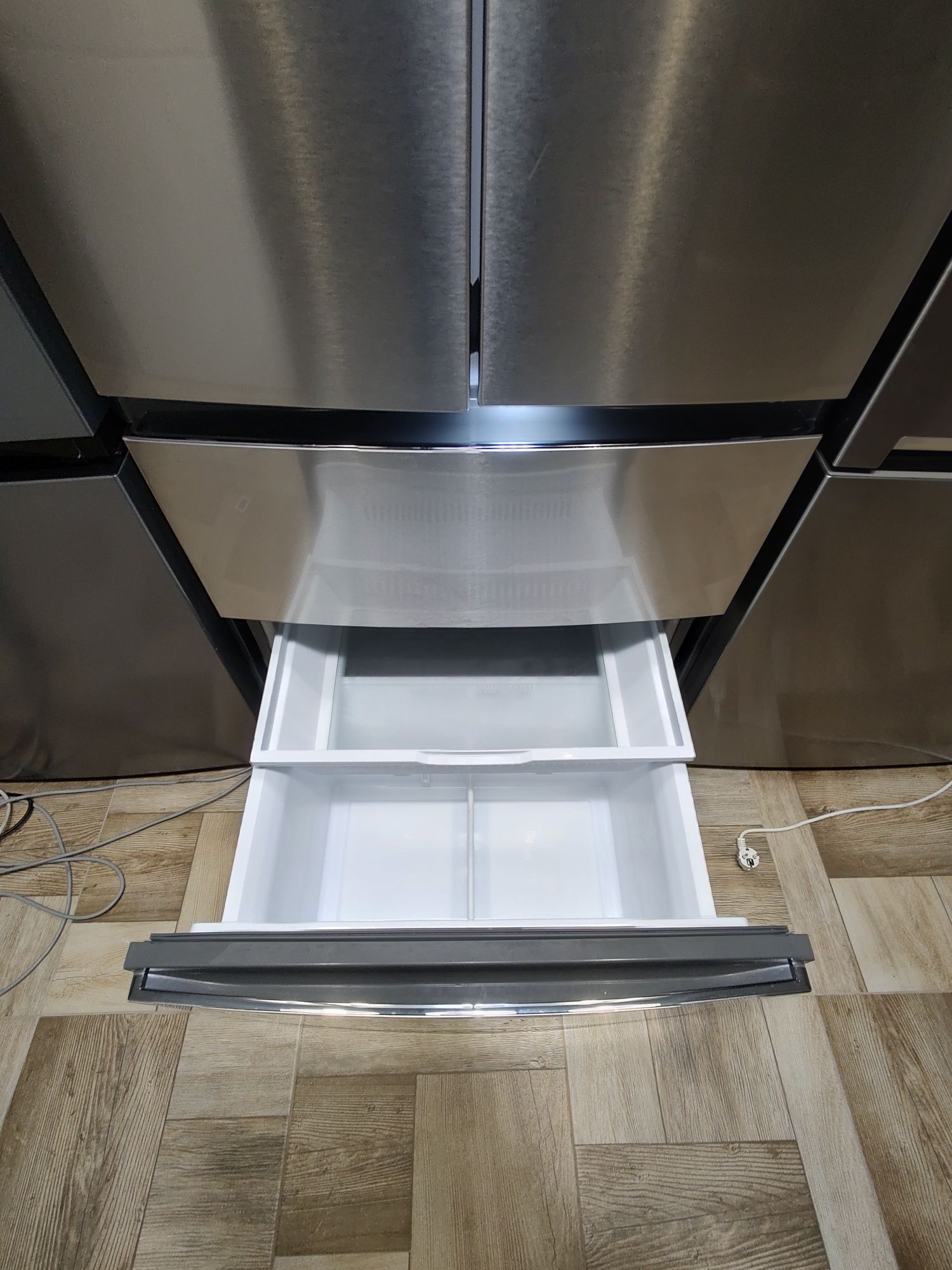 NoFrost Холодильник фірми Haier, висотою 190 см,  з Німеччини
