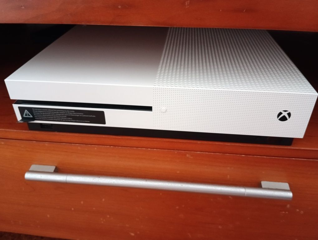 Xbox one s 500gb