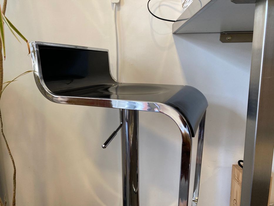 Bancos de Cozinha, reguláveis em altura