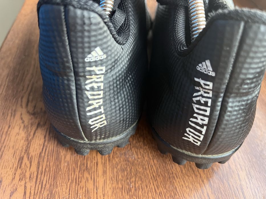 Сороконіжки 41 розмір Adidas Predator оригінал