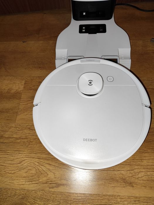 Robot sprzątający myjący Ecovacs Deebot N8+