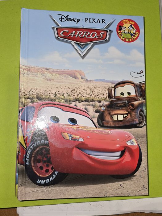 Conjunto mágico de 8 livros infantis da Disney!