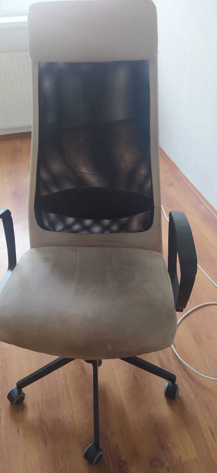 Krzesło obrotowe biurowe beżowe