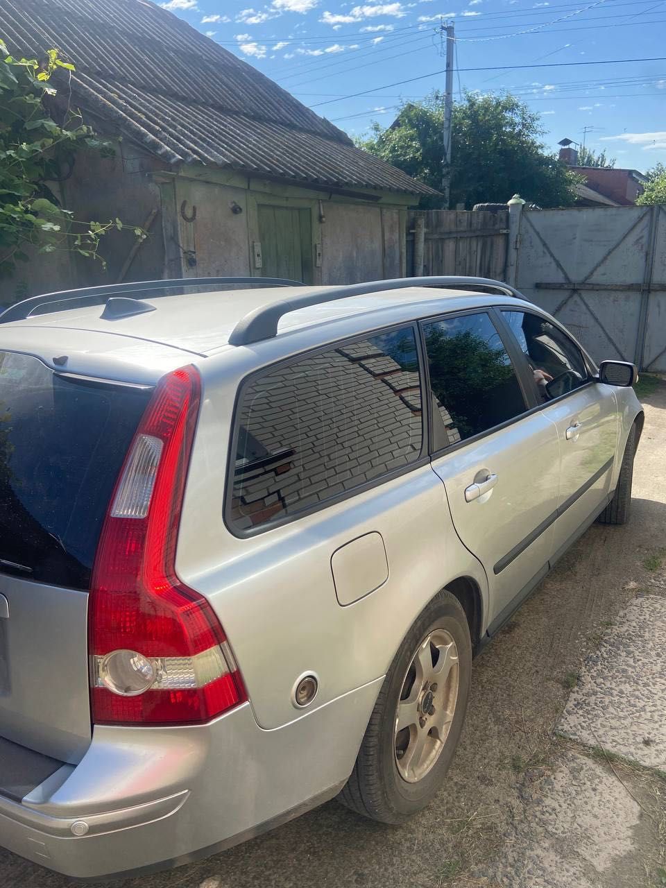Продаж Volvo V50
