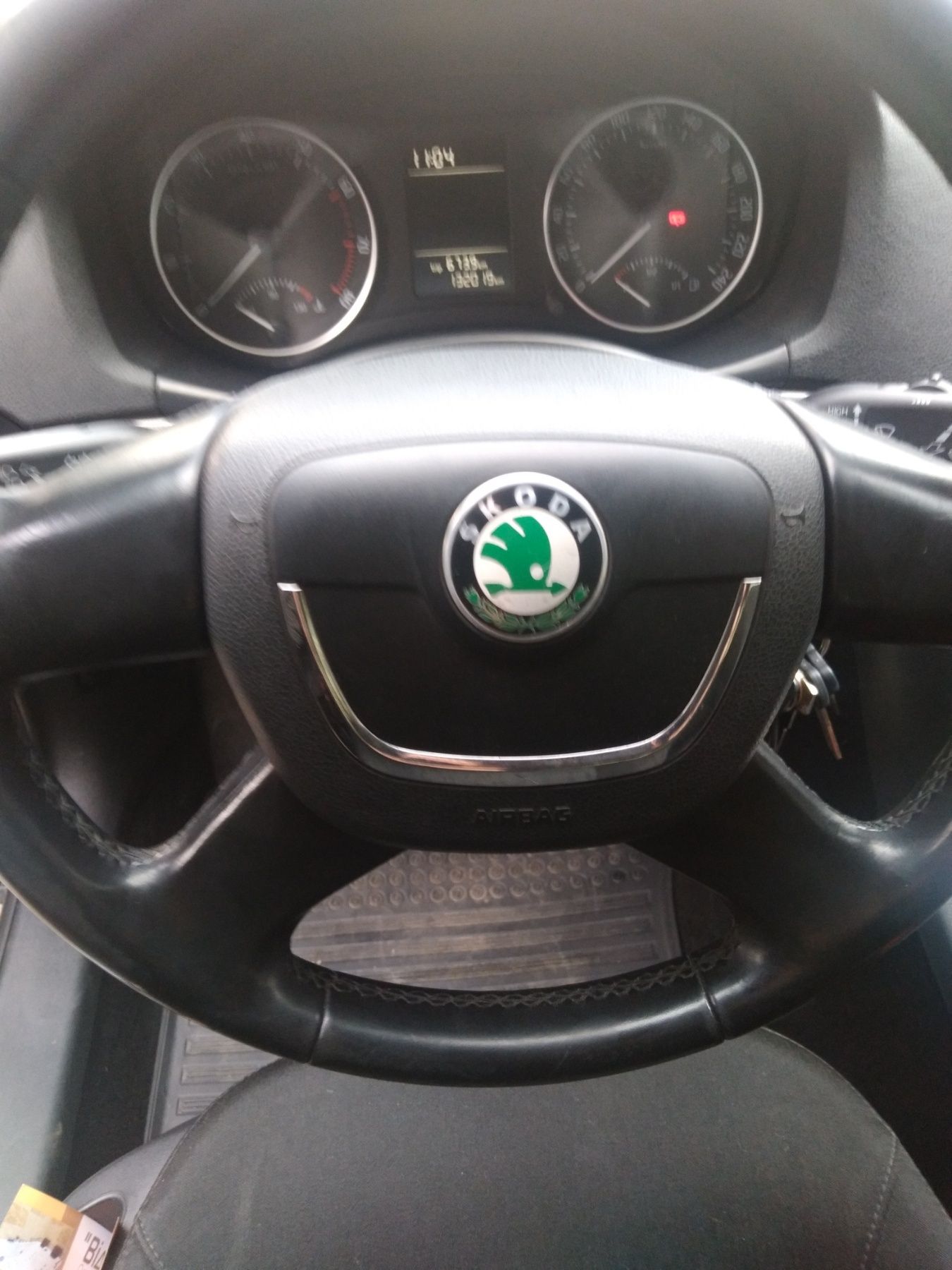 Продам skoda octavia 2011 автомат