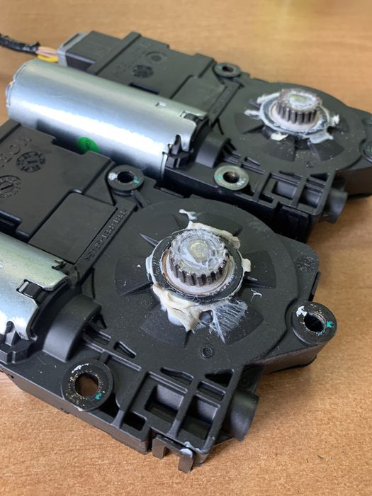 Мотор люка Honda MNV