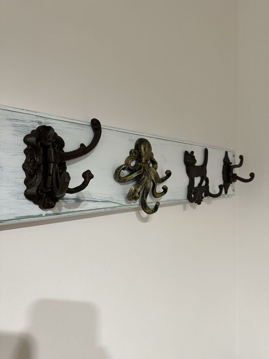 Wieszak mosiężny w stylu retro