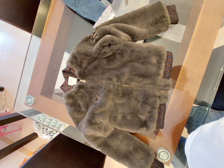 Anúncio VIII: Casacos Menina T7/8