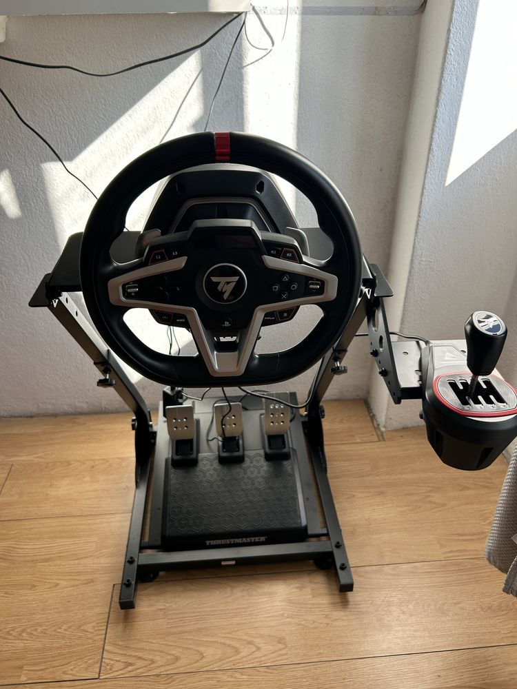 Volante com pedais Thrustmaster T248, manete e base