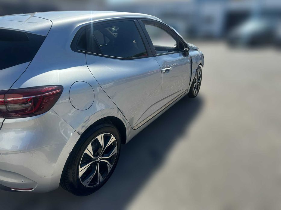 RENAULT Clio V 1.0 Tce LPG de 2023 Salvado