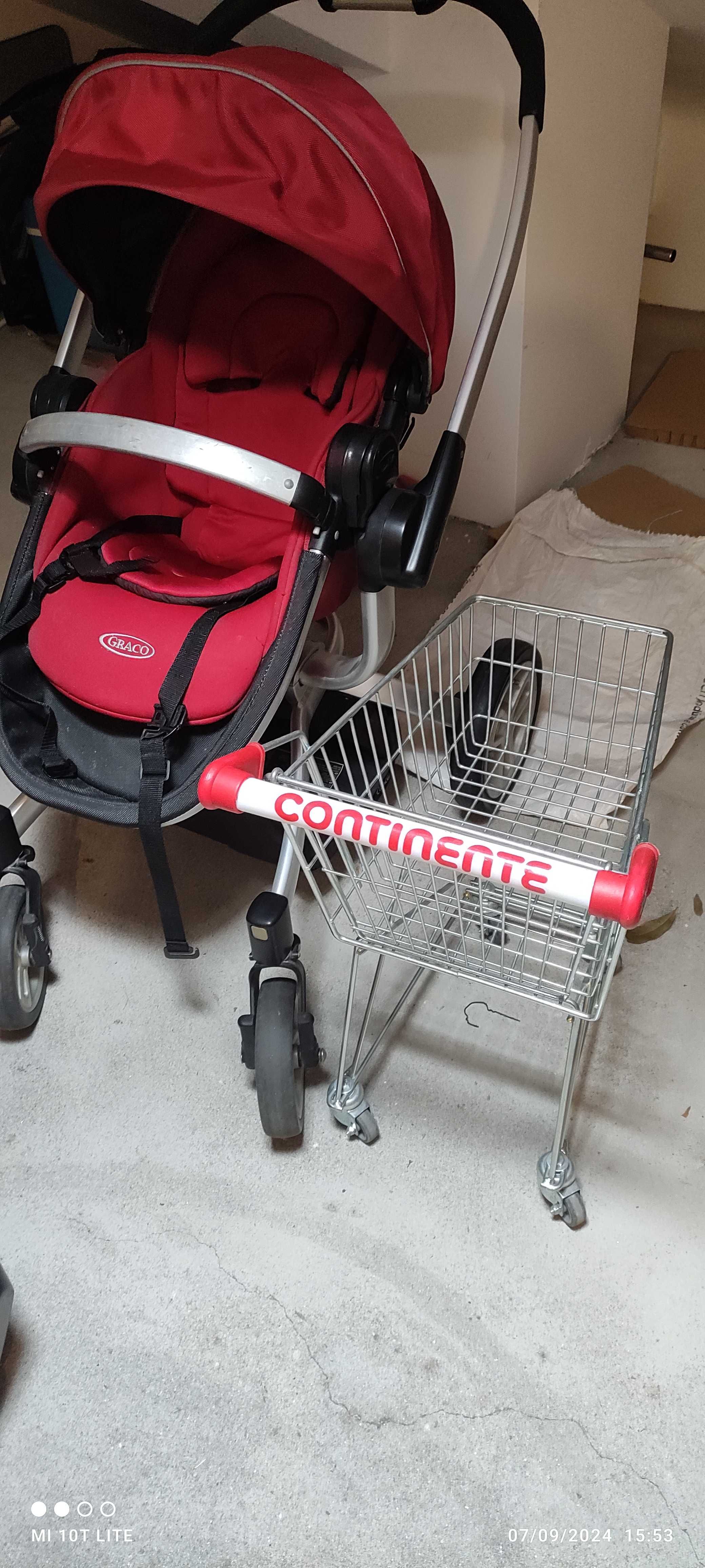 Várias brincadeiras para os pequeninos em excelente estado