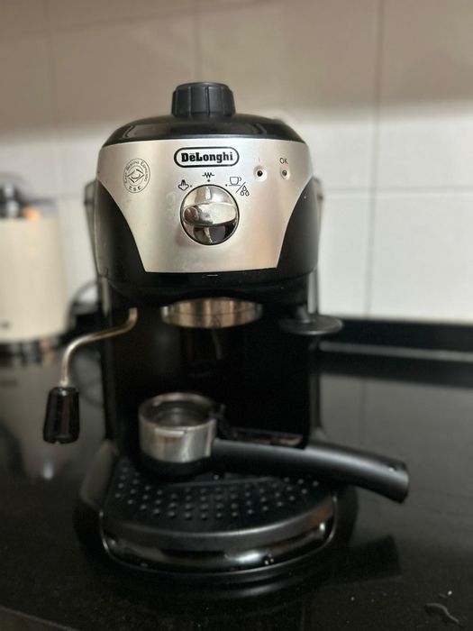 Máquina de café DeLonghi