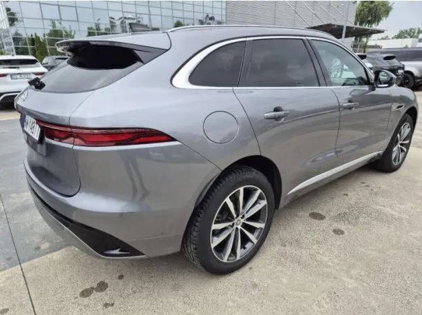 Jaguar F-Pace 2.0D 204 KM AWD R-Dynamic SE