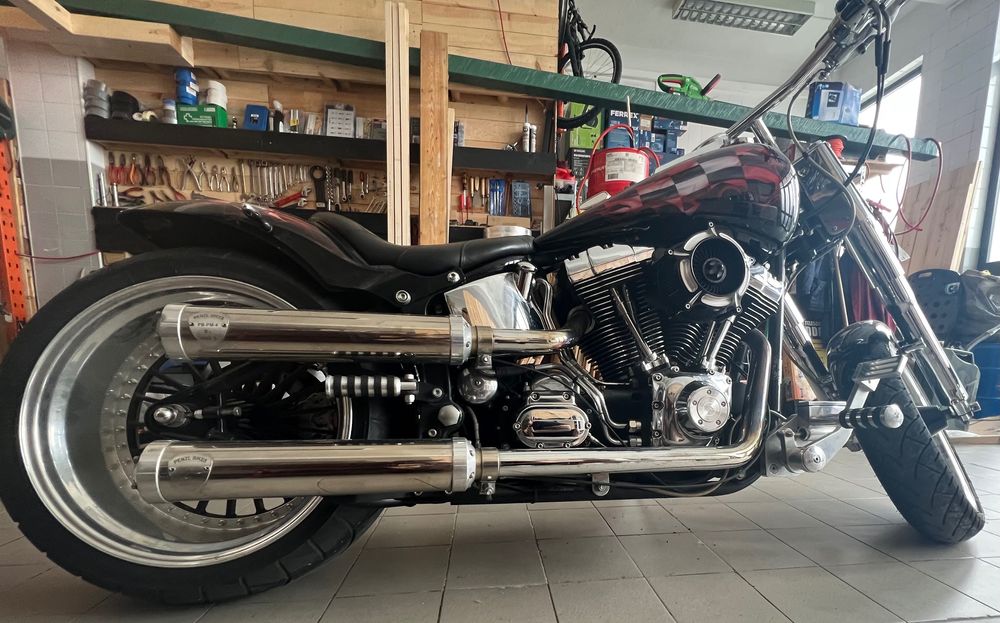 Harley Davidson FAT BOY  one of one Costum