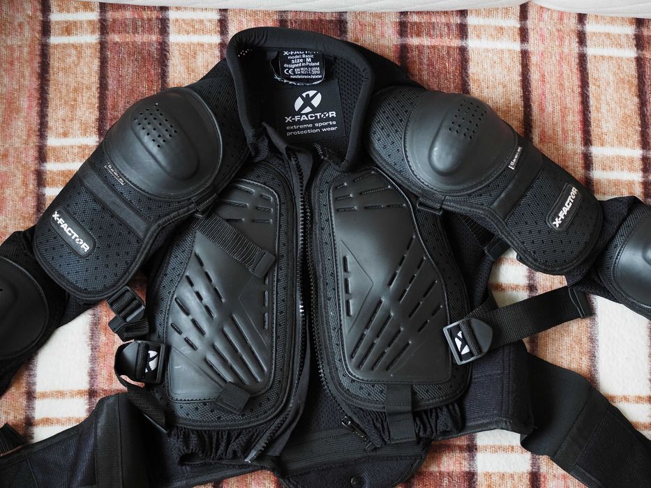 Zbroja X Factor Basic M – ochraniacz pleców, klatki, barków i łokci