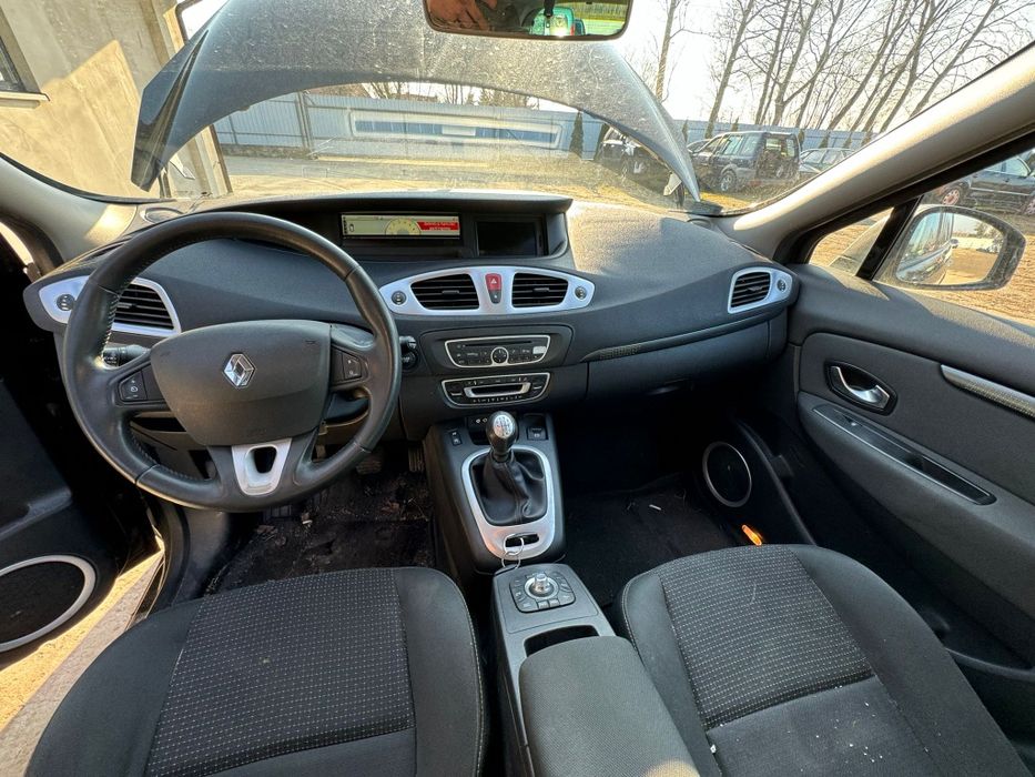 Авторозборка шрот Запчастини Рено Сценік 3 Renault Scenic 1.4TCe NV676