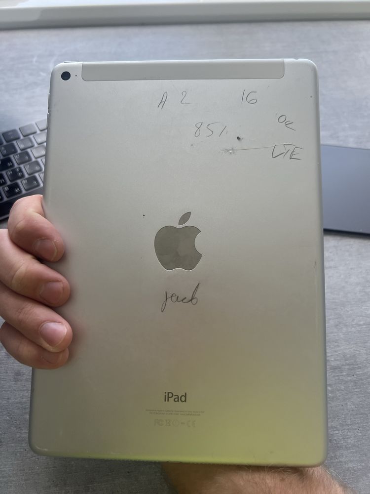 iPad Air 2. 16 гігабайт. Silver. LTE. Сімкарта. Без обмеж.Гарантія