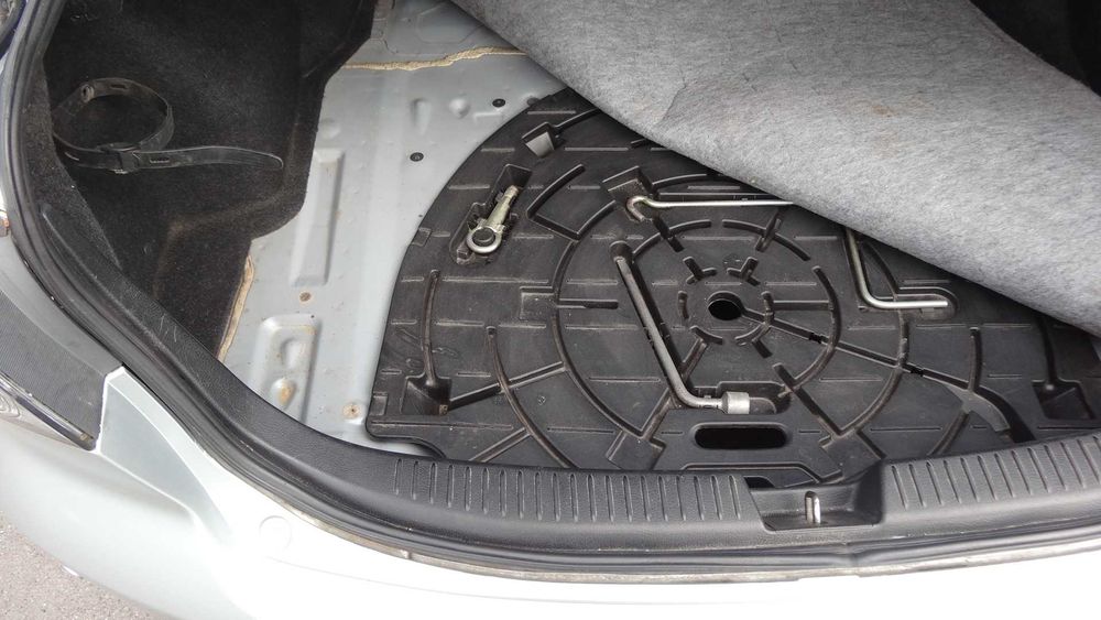 Автомобиль Мазда 6