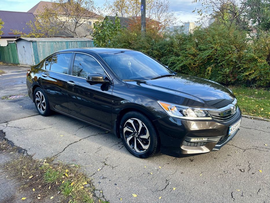 Honda Accord 2015 Automat