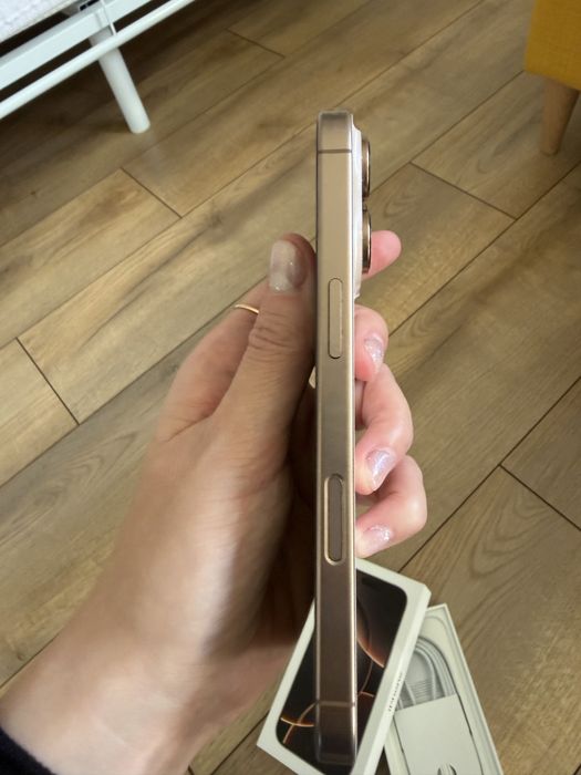 Iphone 16 pro Desert Titanium 128 GB na Gwarancji !