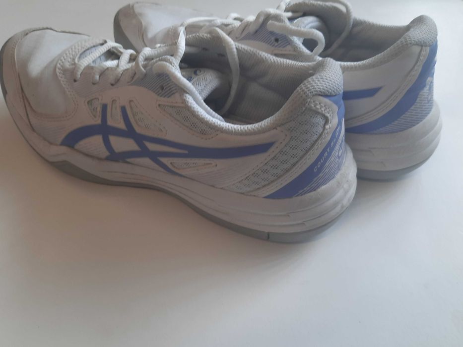buty firmy Asics rozm. 39,5