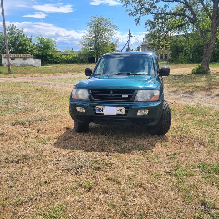 Митсубиси паджеро 3