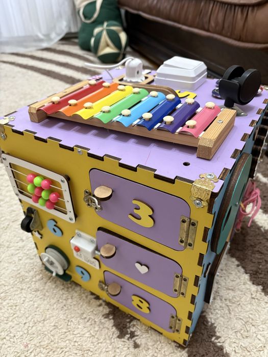 Бизикуб именной Николь бизиборд