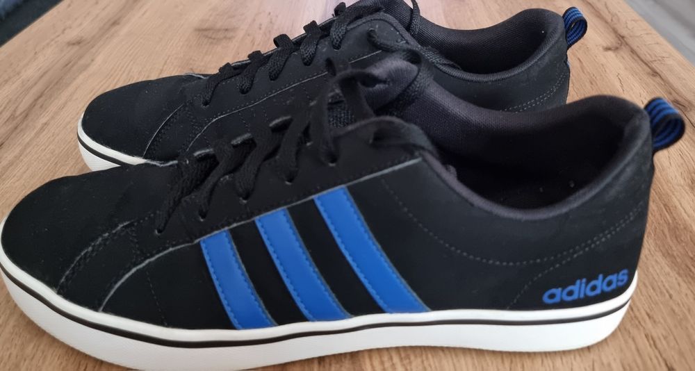 Buty adidas AW 4591 rozmiar 44