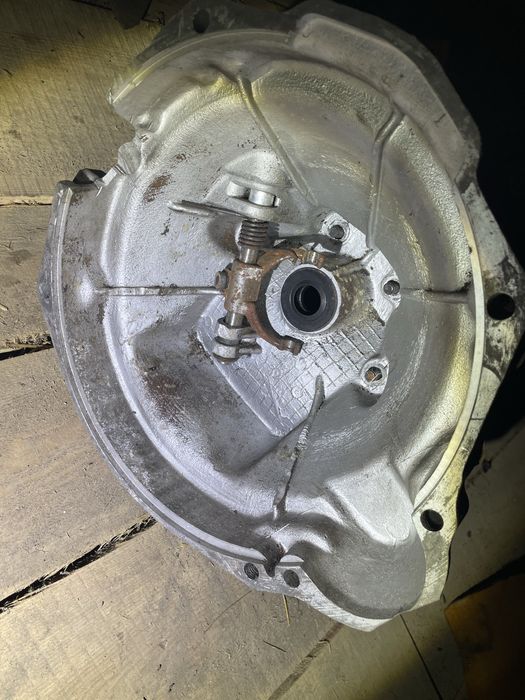 Продам розібрану коробку ЛУАЗ 969