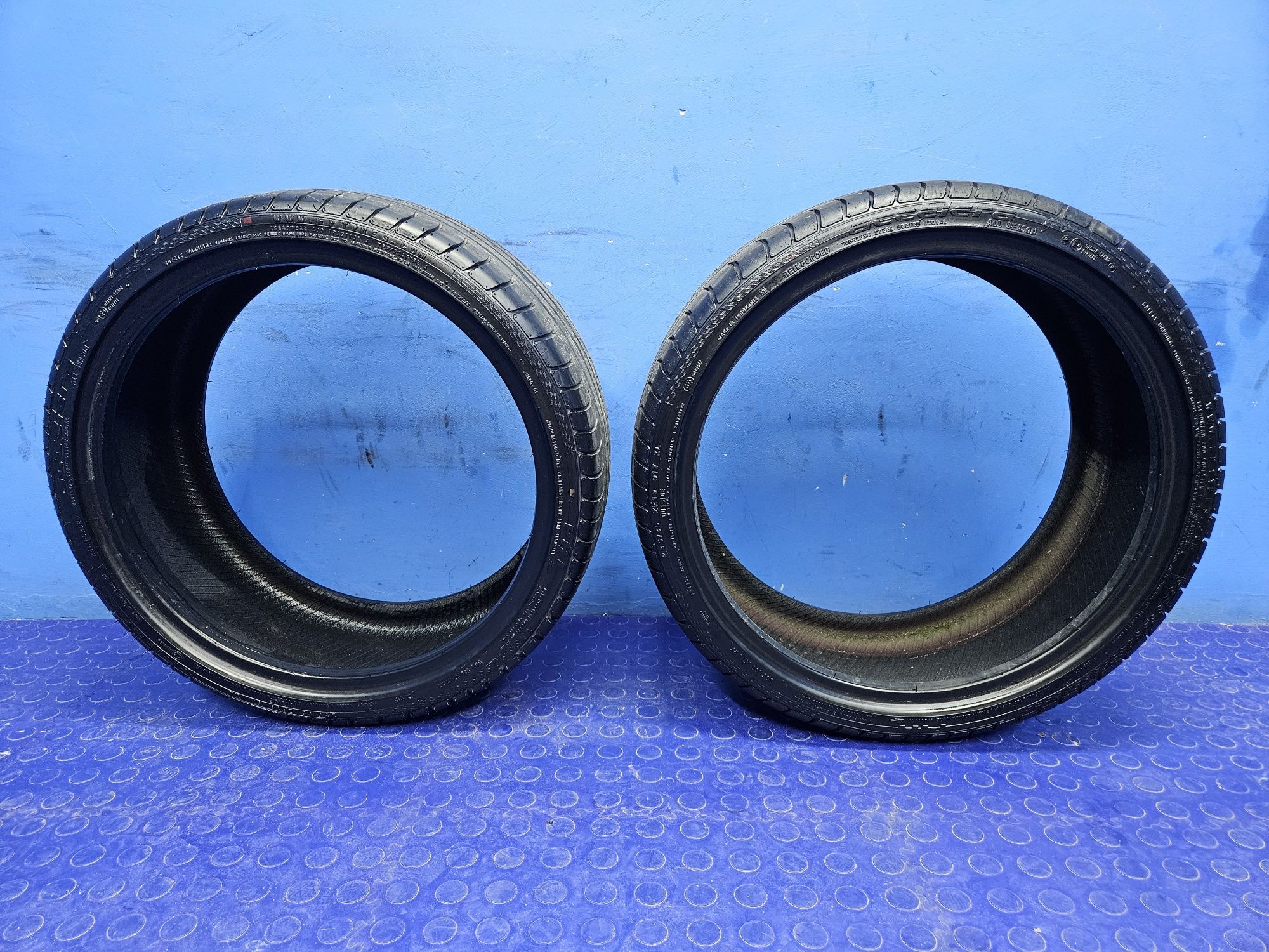 OPONY całoroczne ACCELERA PHI 235/35 R19 wielosezon zestaw