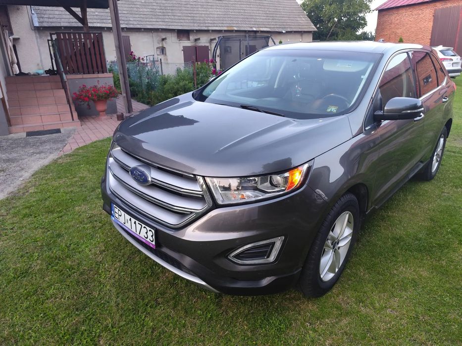 Ford Edge Ford Edge SEL (2016) z skórzaną tapicerką