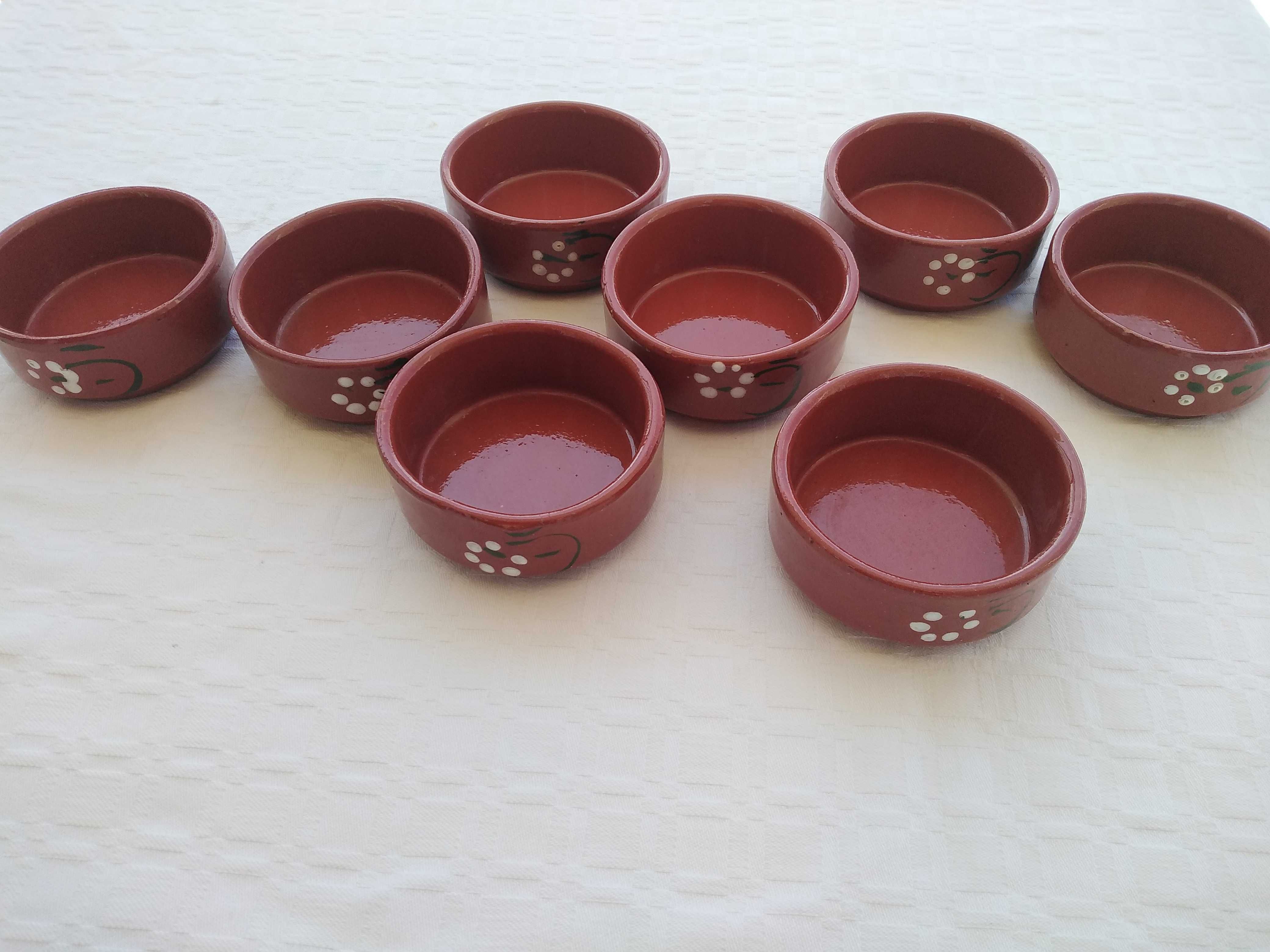 8 Taças de Barro