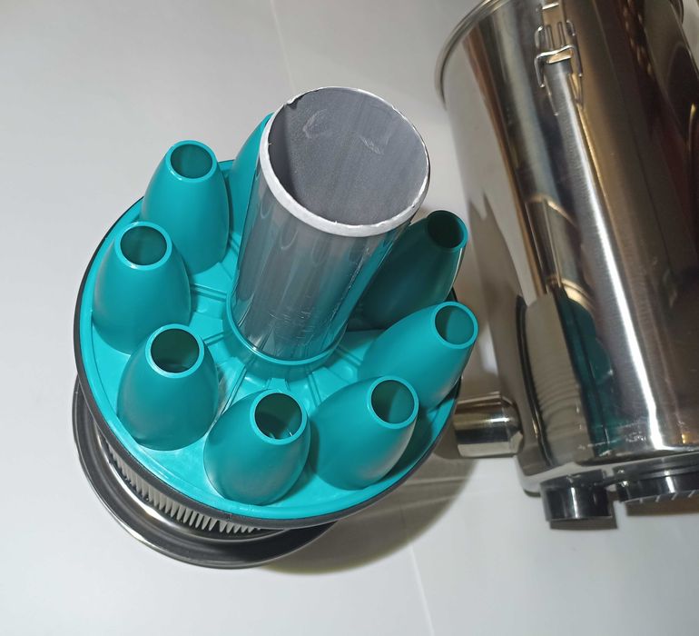 Циклонный фильтр пылеуловитель для строительного пылесоса