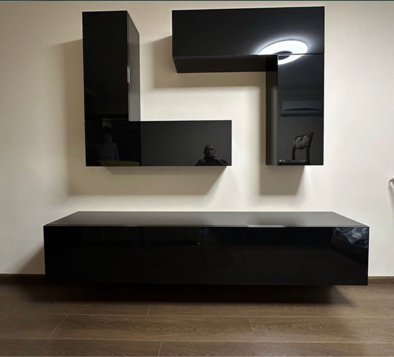 Подвесная стенка в гостиную.